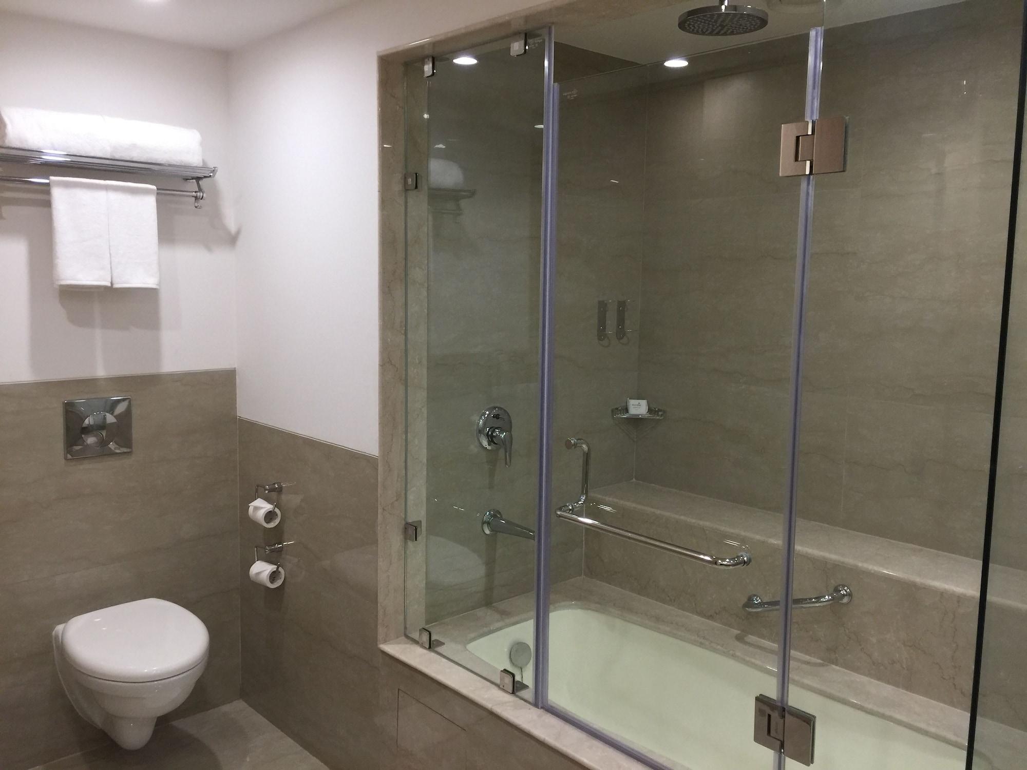 Lemon Tree Hotel, Sector 60, Gurugram Gurgaon Exteriör bild