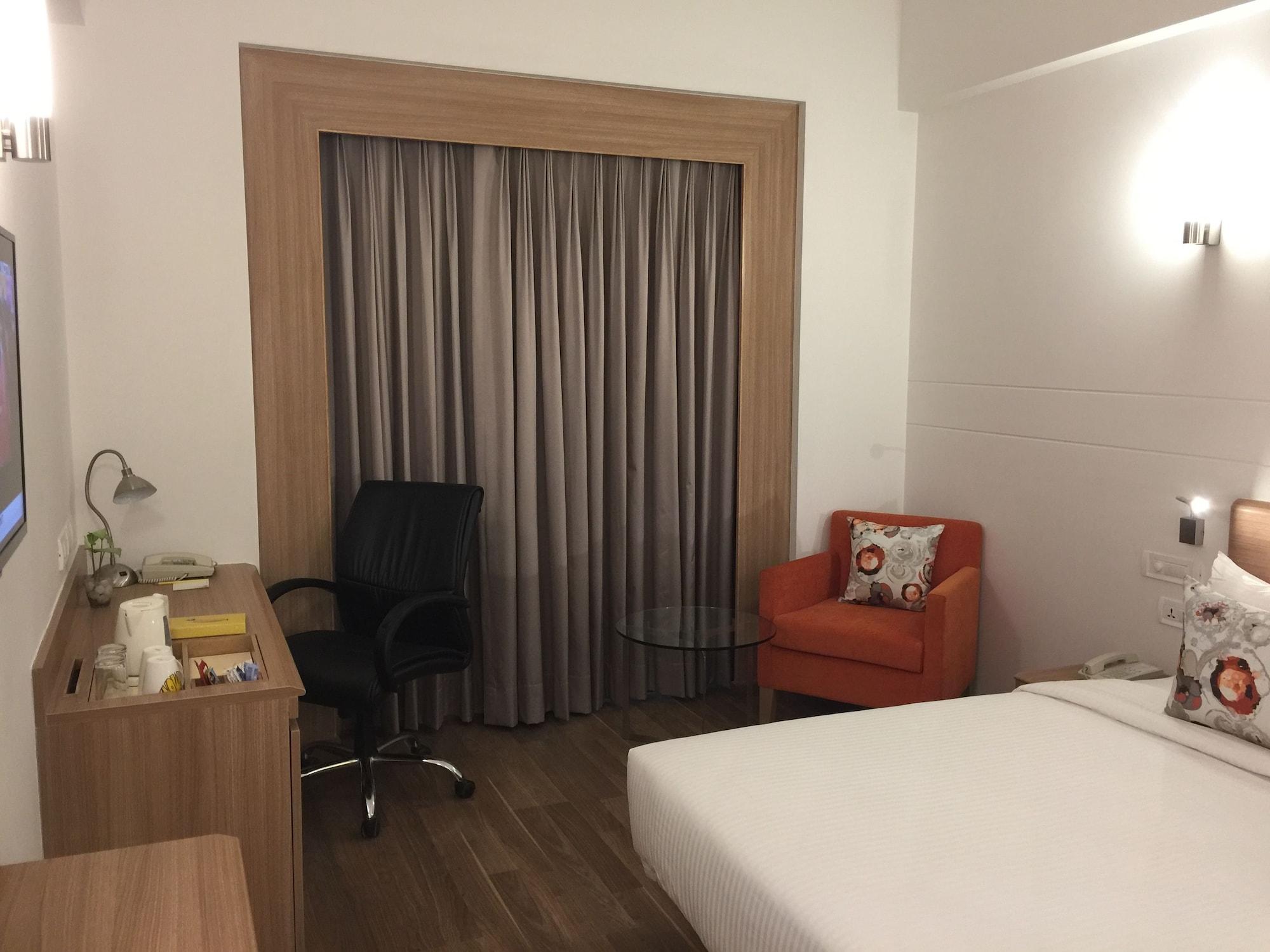 Lemon Tree Hotel, Sector 60, Gurugram Gurgaon Exteriör bild