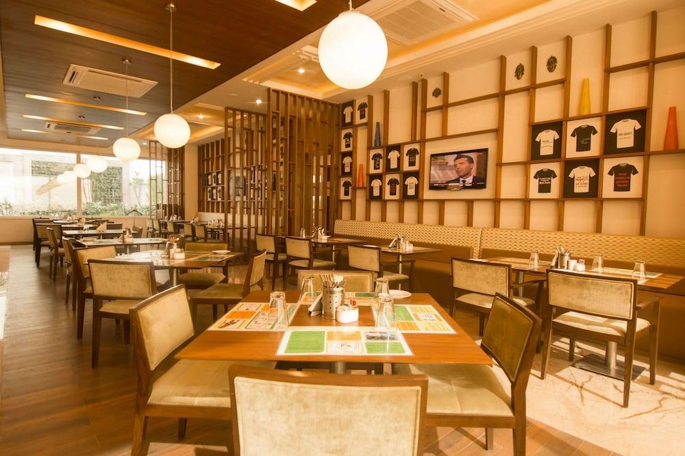 Lemon Tree Hotel, Sector 60, Gurugram Gurgaon Exteriör bild