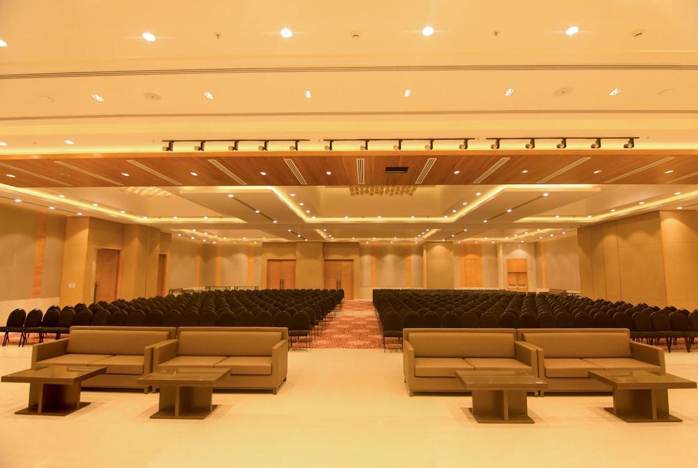 Lemon Tree Hotel, Sector 60, Gurugram Gurgaon Exteriör bild