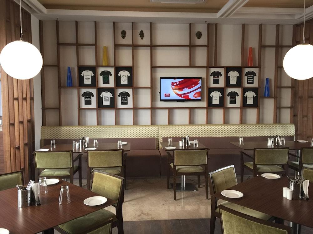 Lemon Tree Hotel, Sector 60, Gurugram Gurgaon Exteriör bild