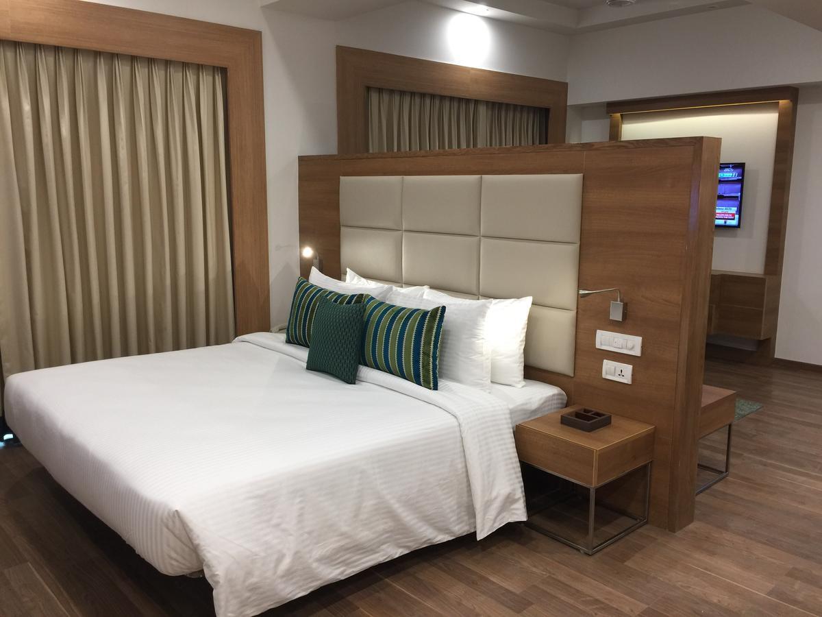 Lemon Tree Hotel, Sector 60, Gurugram Gurgaon Exteriör bild