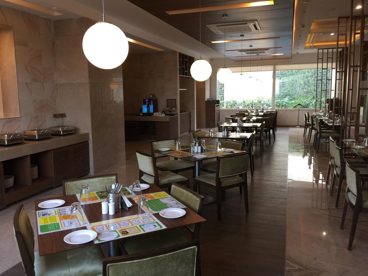 Lemon Tree Hotel, Sector 60, Gurugram Gurgaon Exteriör bild